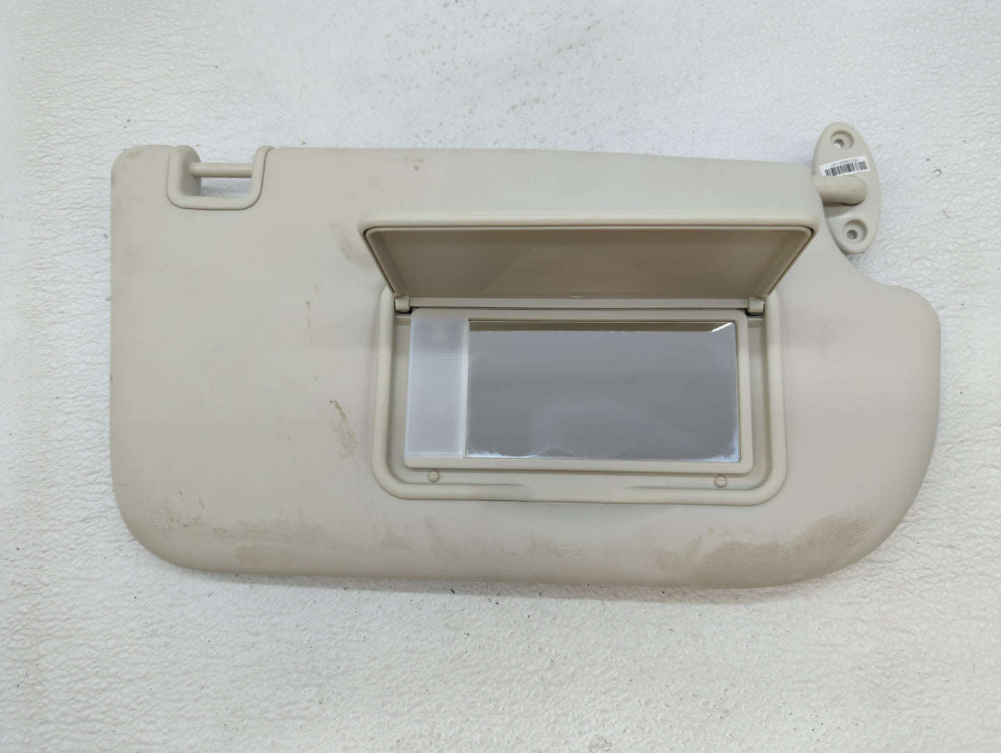 2013-2018 Ford Focus Sun Visor Shade Replacement Passenger Right Mirror Fits Fits 2013 2014 2015 2016 2017 2018 OEM Used Aut