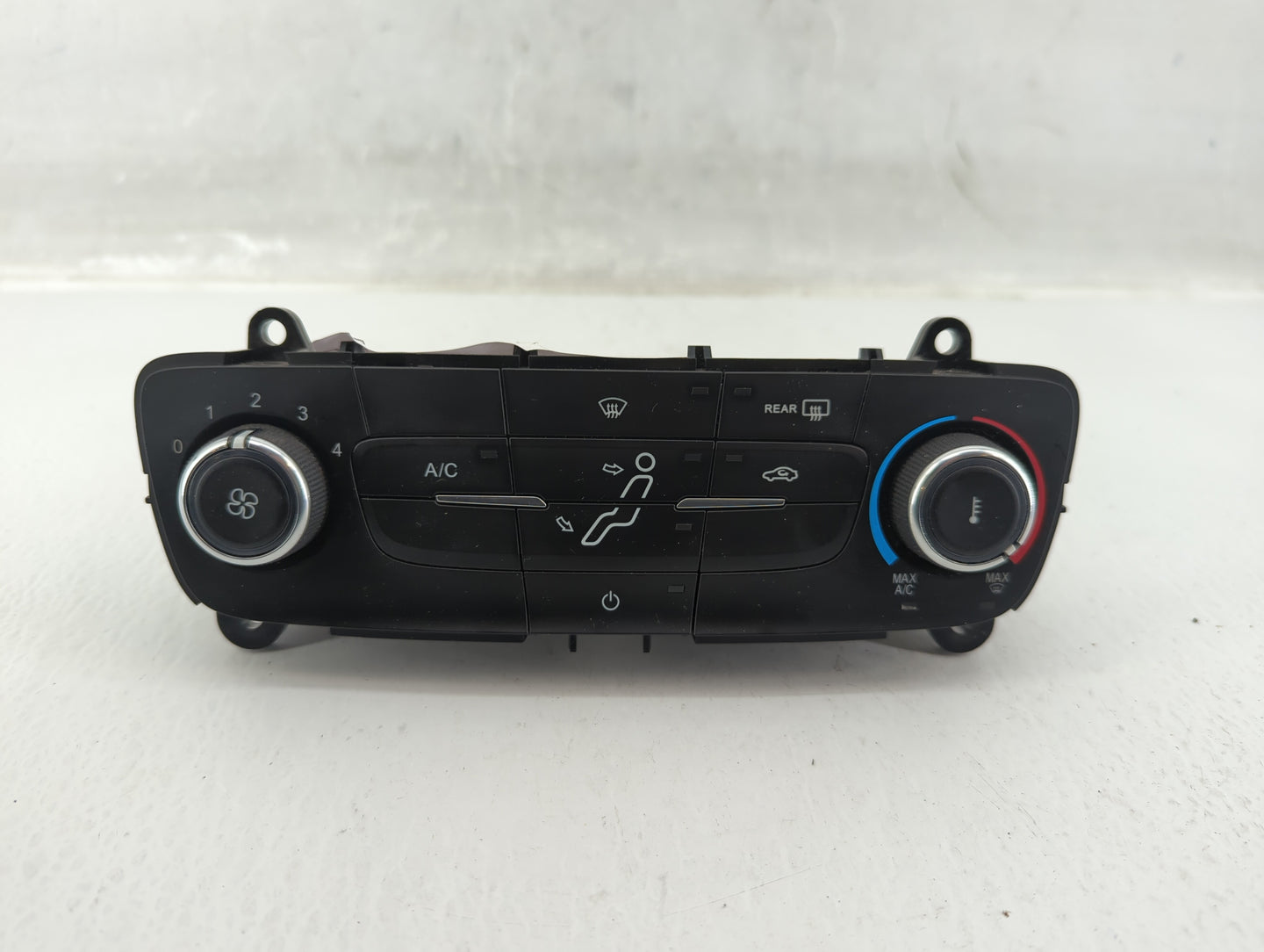 2015-2018 Ford Focus Climate Control Module Temperature AC/Heater Replacement P/N:F1ET-19980-JF Fits Fits 2015 2016 2017 201