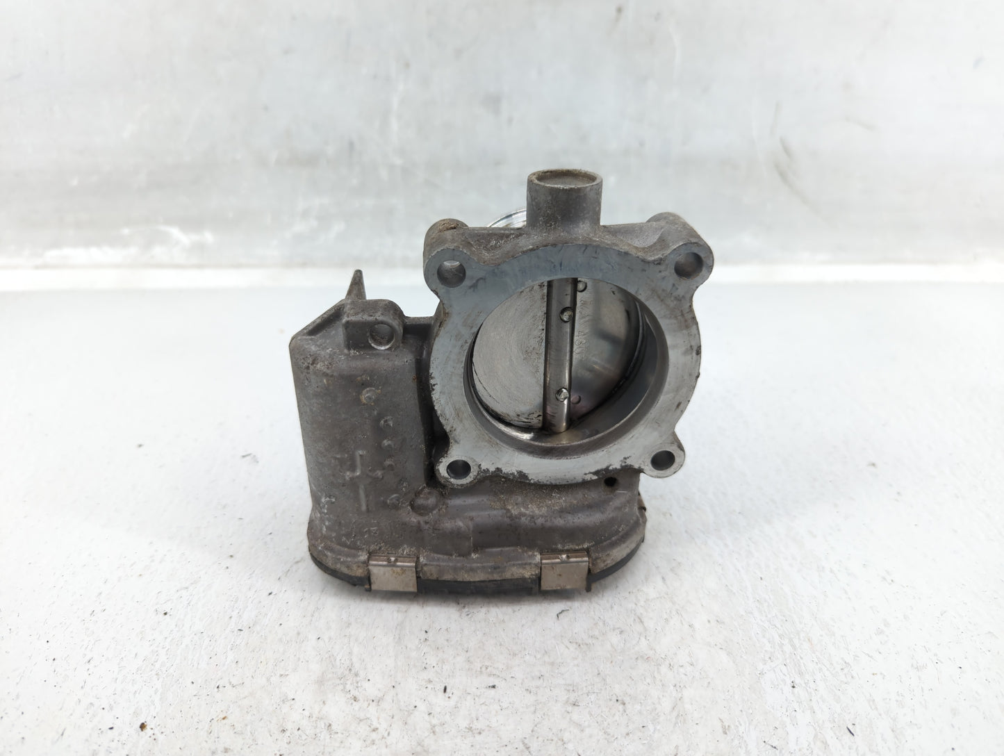 2014-2018 Ford Focus Throttle Body P/N:DS7E-9F991-BB Fits Fits 2014 2015 2016 2017 2018 2019 2020 2021 2022 OEM Used Auto Pa
