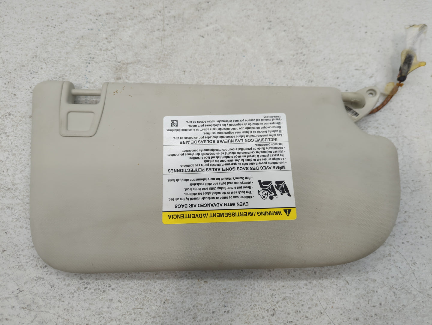 2013-2018 Ford Focus Sun Visor Shade Replacement Passenger Right Mirror Fits Fits 2013 2014 2015 2016 2017 2018 OEM Used Aut