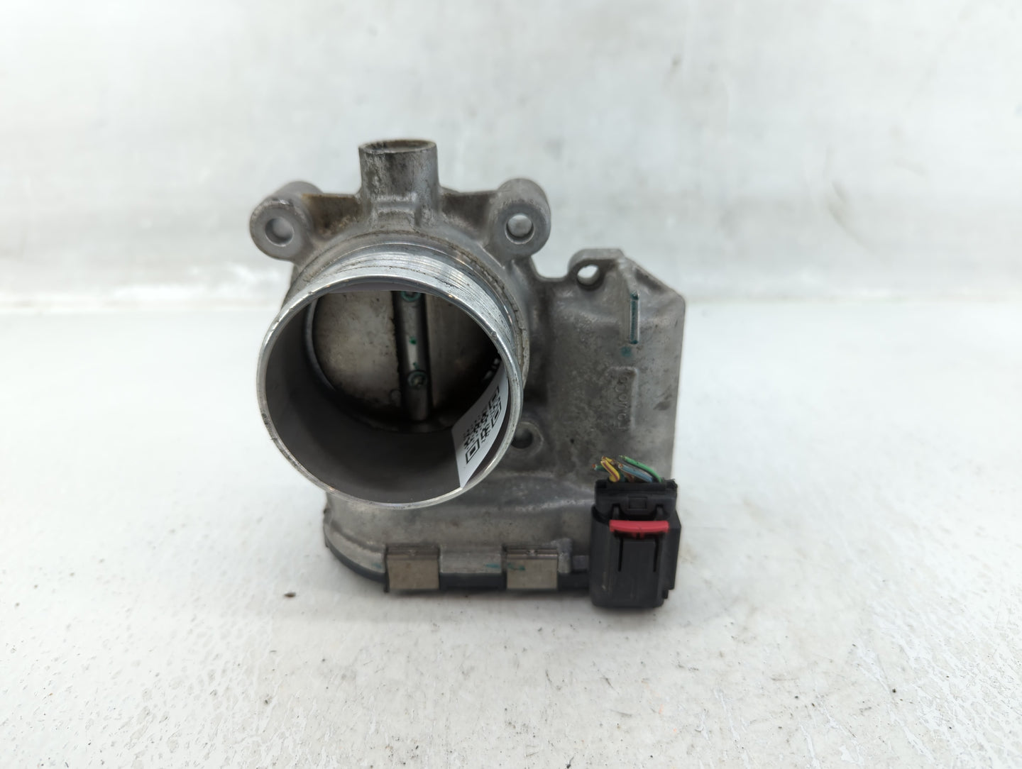 2014-2018 Ford Focus Throttle Body P/N:DS7E-9F991-BB Fits Fits 2014 2015 2016 2017 2018 2019 2020 2021 2022 OEM Used Auto Pa