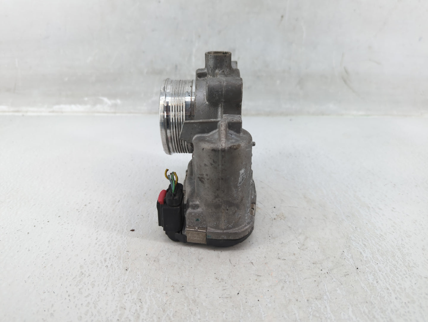 2014-2018 Ford Focus Throttle Body P/N:DS7E-9F991-BB Fits Fits 2014 2015 2016 2017 2018 2019 2020 2021 2022 OEM Used Auto Pa