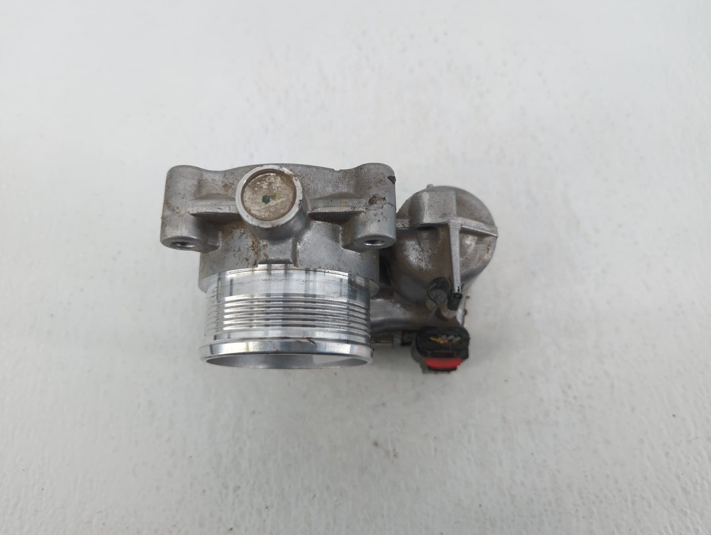 2014-2018 Ford Focus Throttle Body P/N:DS7E-9F991-BB Fits Fits 2014 2015 2016 2017 2018 2019 2020 2021 2022 OEM Used Auto Pa