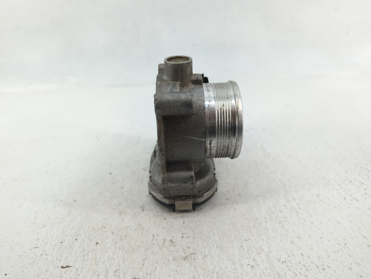 2014-2018 Ford Focus Throttle Body P/N:DS7E-9F991-BB Fits Fits 2014 2015 2016 2017 2018 2019 2020 2021 2022 OEM Used Auto Pa