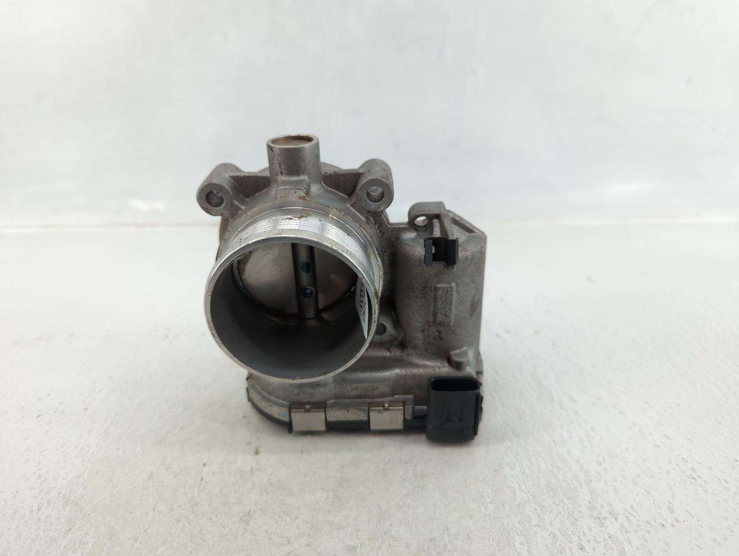 2014-2018 Ford Focus Throttle Body P/N:DS7E-9F991-BB Fits Fits 2014 2015 2016 2017 2018 2019 2020 2021 2022 OEM Used Auto Pa