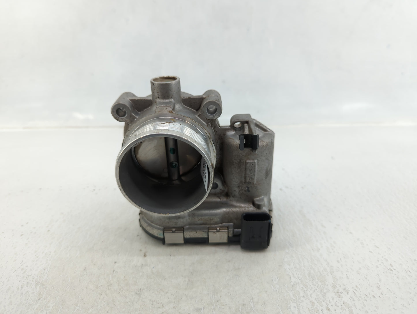 2014-2018 Ford Focus Throttle Body P/N:DS7E-9F991-BB Fits Fits 2014 2015 2016 2017 2018 2019 2020 2021 2022 OEM Used Auto Pa