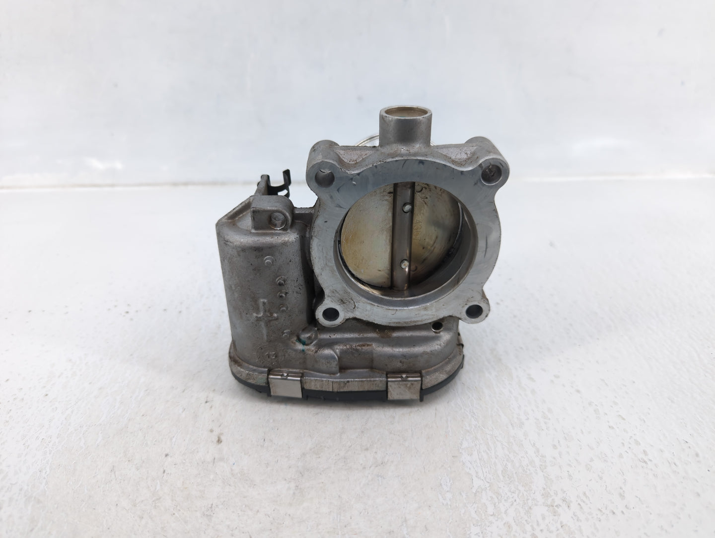 2014-2018 Ford Focus Throttle Body P/N:DS7E-9F991-BB Fits Fits 2014 2015 2016 2017 2018 2019 2020 2021 2022 OEM Used Auto Pa