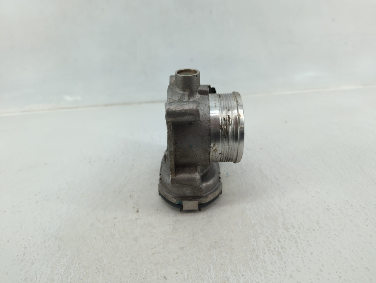 2014-2018 Ford Focus Throttle Body P/N:DS7E-9F991-BB Fits Fits 2014 2015 2016 2017 2018 2019 2020 2021 2022 OEM Used Auto Pa