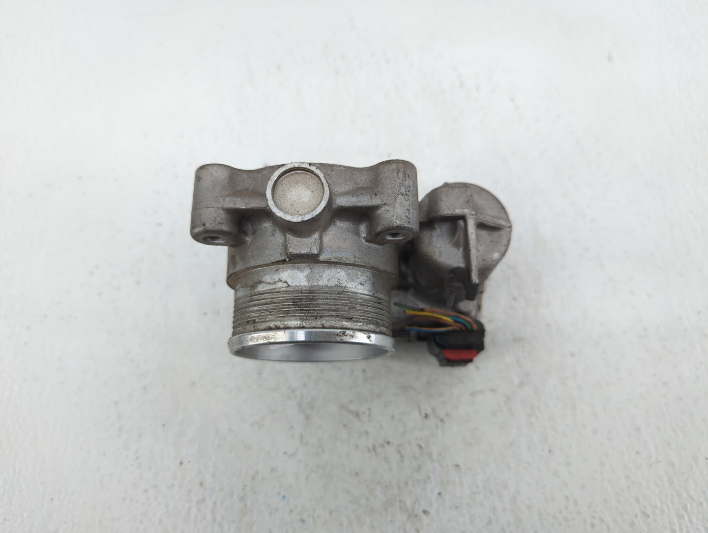 2014-2018 Ford Focus Throttle Body P/N:DS7E-9F991-BB Fits Fits 2014 2015 2016 2017 2018 2019 2020 2021 2022 OEM Used Auto Pa