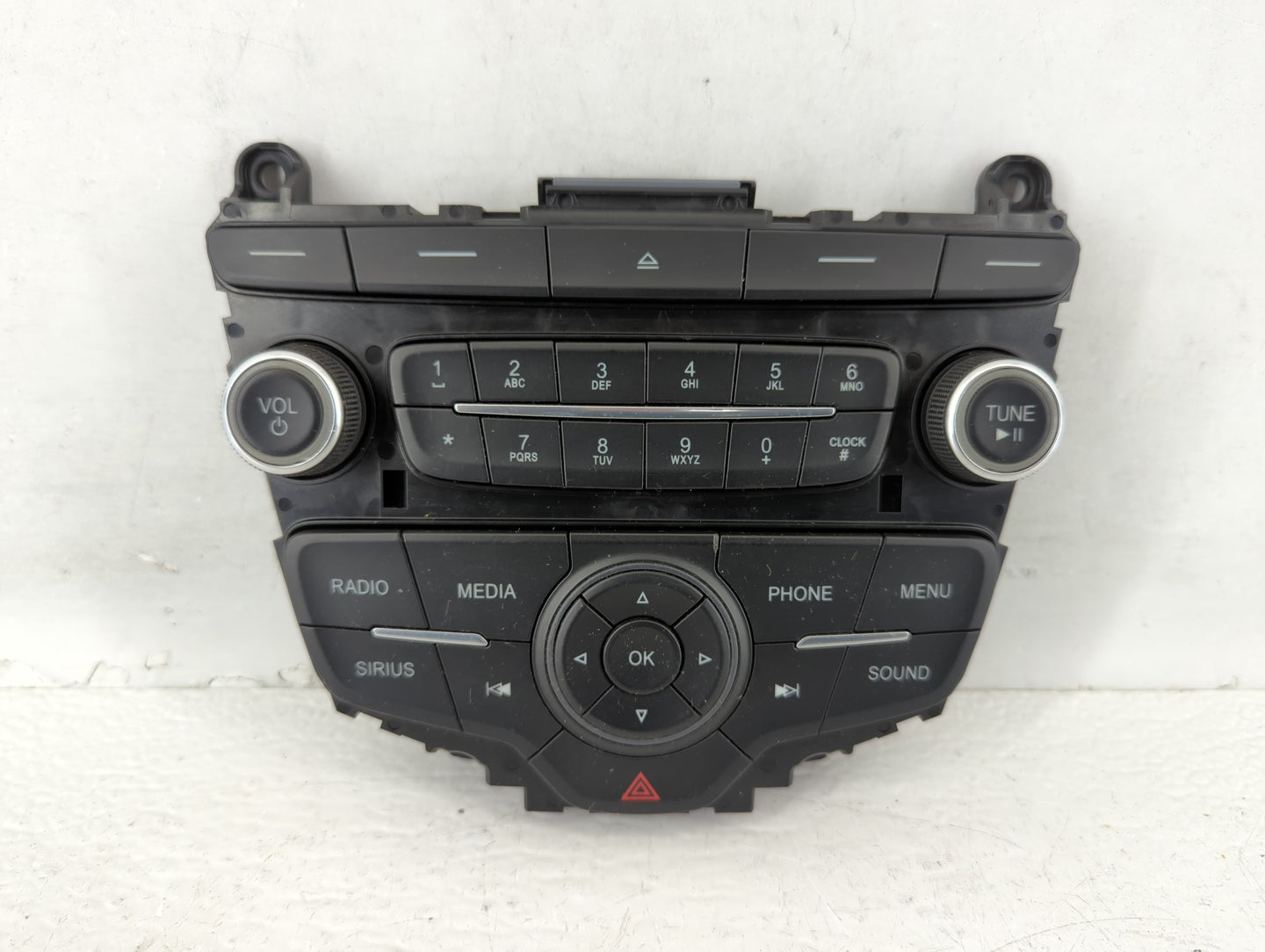2015-2018 Ford Focus Radio AM FM Cd Player Receiver Replacement P/N:F1ET18K811KC Fits Fits 2015 2016 2017 2018 2019 OEM Used
