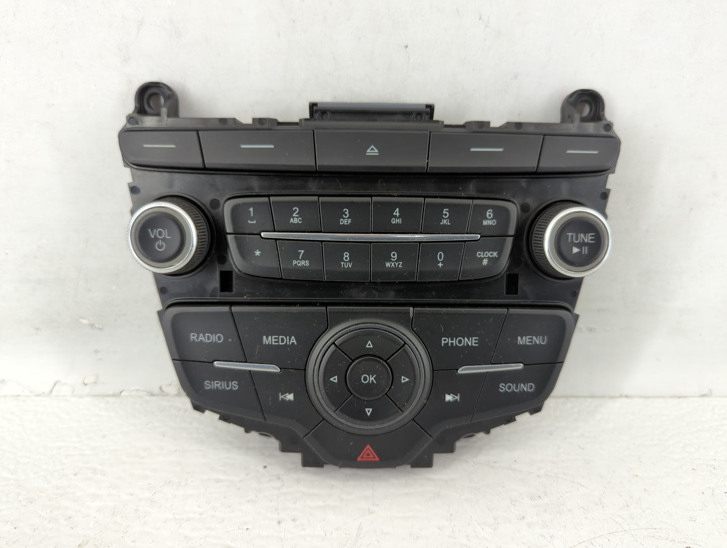 2015-2018 Ford Focus Radio AM FM Cd Player Receiver Replacement P/N:F1ET18K811KC Fits Fits 2015 2016 2017 2018 2019 OEM Used
