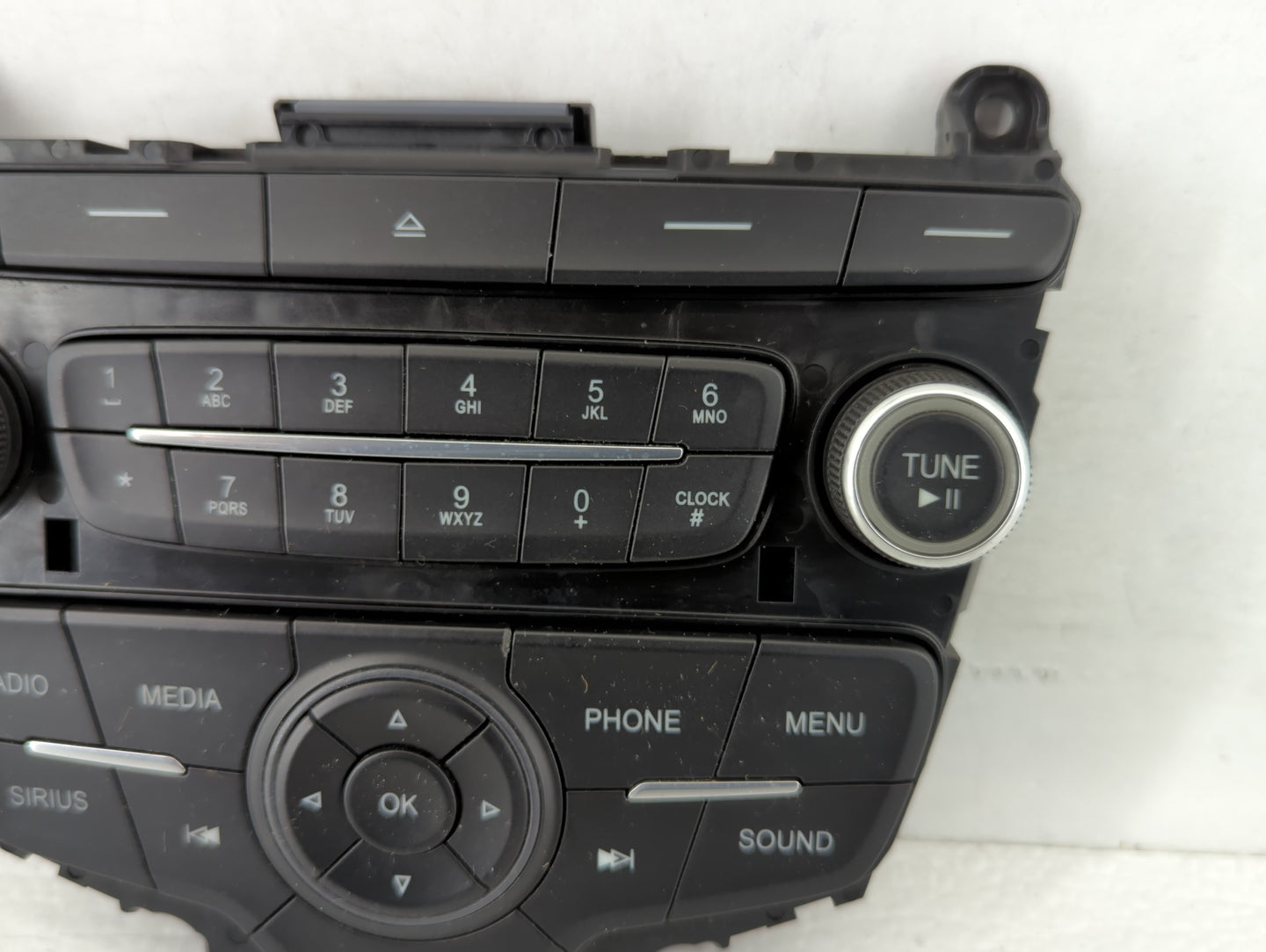 2015-2018 Ford Focus Radio AM FM Cd Player Receiver Replacement P/N:F1ET18K811KC Fits Fits 2015 2016 2017 2018 2019 OEM Used
