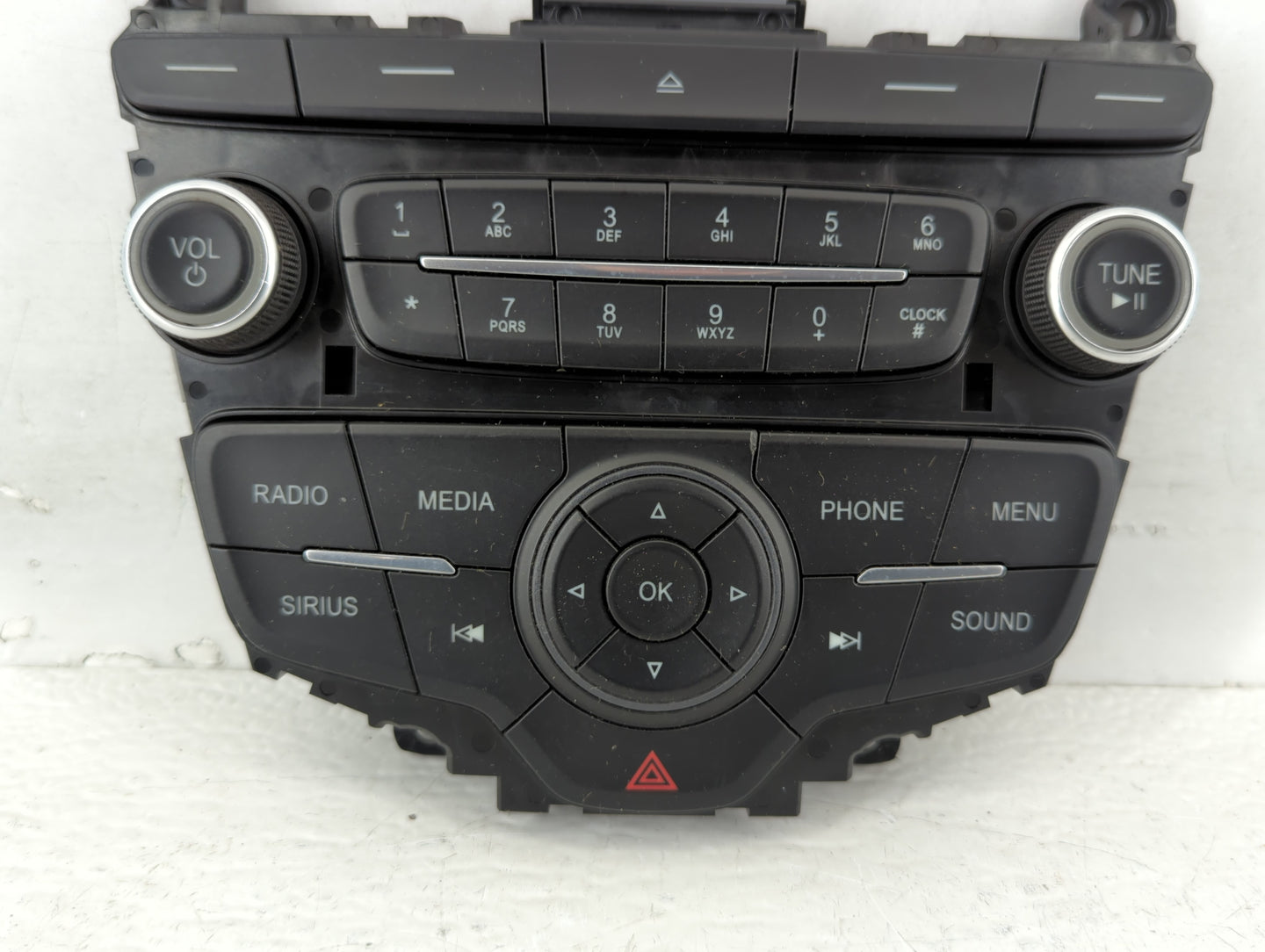 2015-2018 Ford Focus Radio AM FM Cd Player Receiver Replacement P/N:F1ET18K811KC Fits Fits 2015 2016 2017 2018 2019 OEM Used