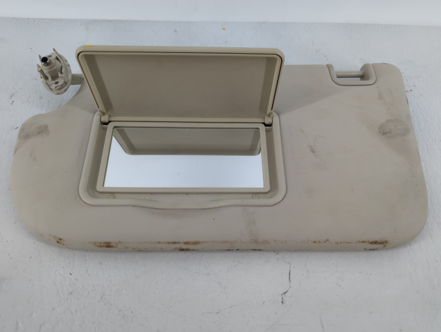 2015 Ford Focus Sun Visor Shade Replacement Driver Left Mirror Fits OEM Used Auto Parts - Oemusedautoparts1.com