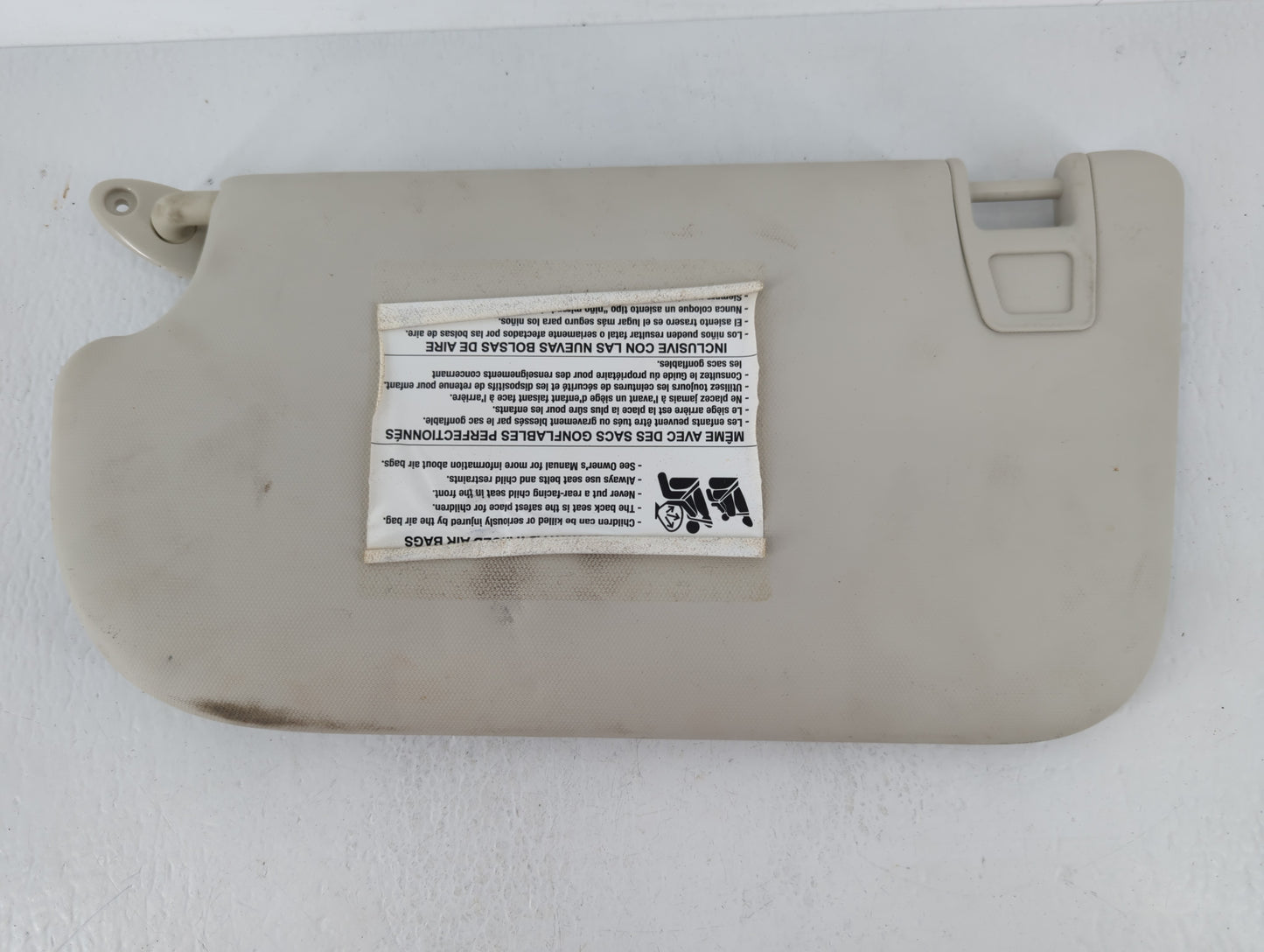 2013-2018 Ford Focus Sun Visor Shade Replacement Driver Left Mirror Fits Fits 2013 2014 2015 2016 2017 2018 OEM Used Auto Pa