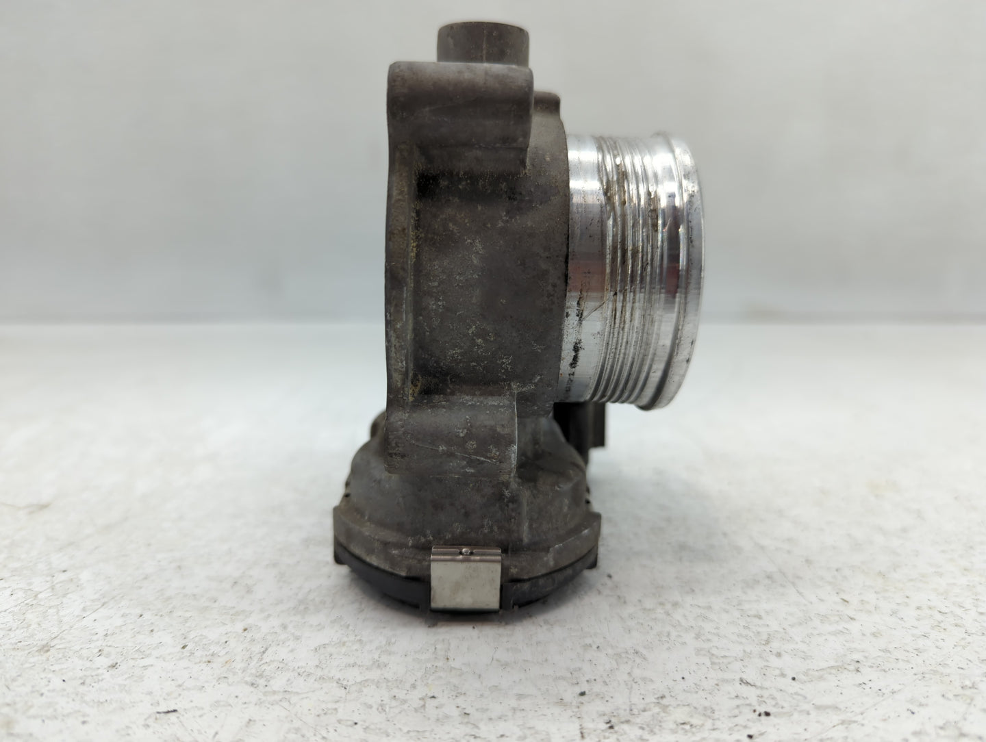 2014-2018 Ford Focus Throttle Body P/N:DS7E -9F991-BB Fits Fits 2014 2015 2016 2017 2018 2019 2020 2021 2022 OEM Used Auto P