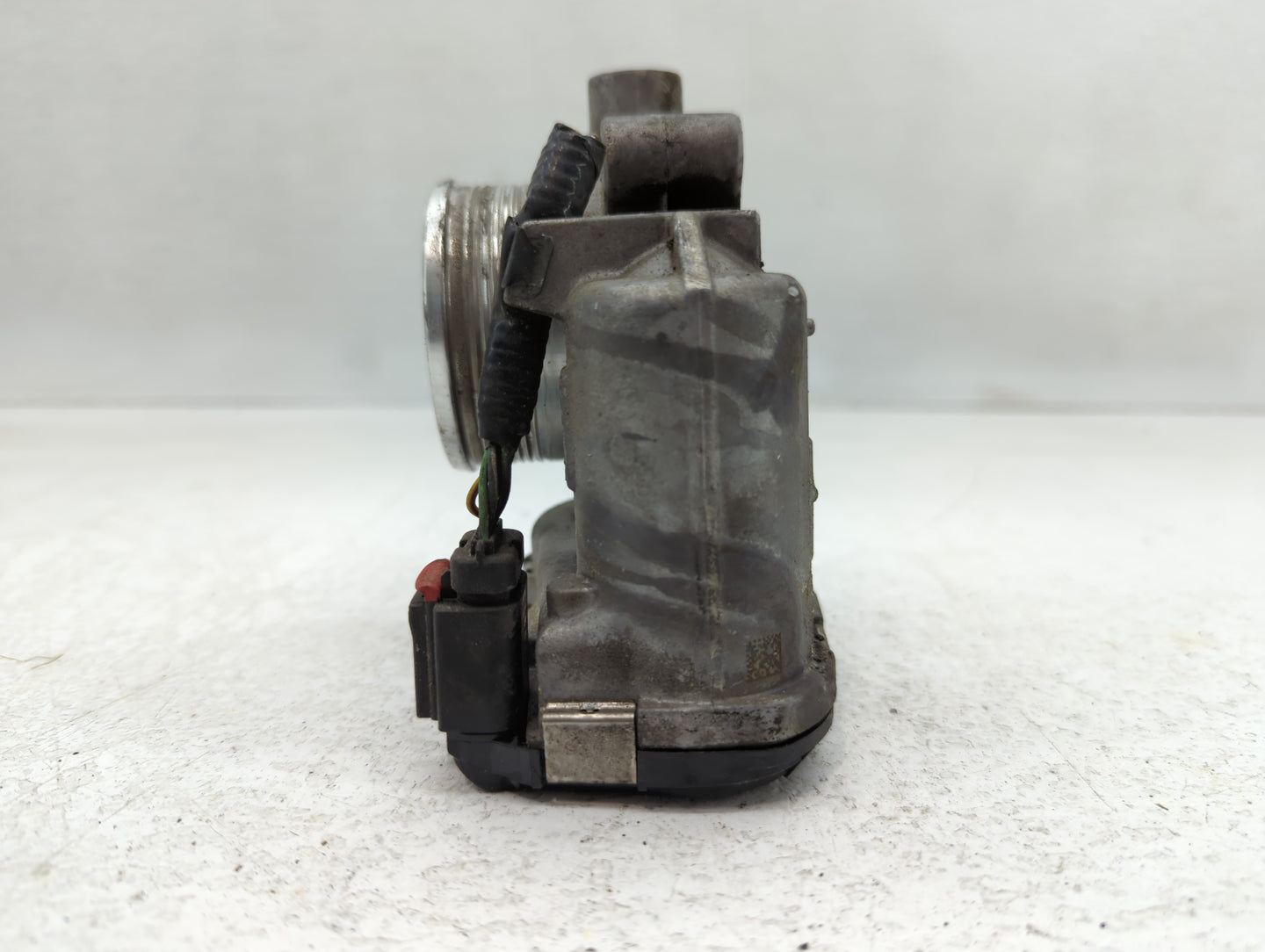 2014-2018 Ford Focus Throttle Body P/N:DS7E -9F991-BB Fits Fits 2014 2015 2016 2017 2018 2019 2020 2021 2022 OEM Used Auto P