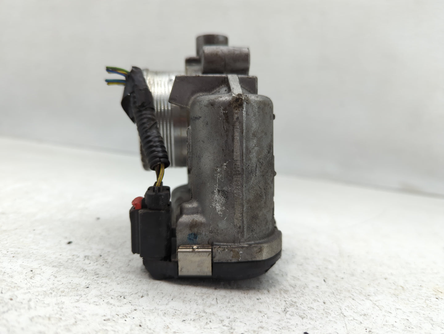 2014-2018 Ford Focus Throttle Body P/N:DS7E -9F991-BB Fits Fits 2014 2015 2016 2017 2018 2019 2020 2021 2022 OEM Used Auto P