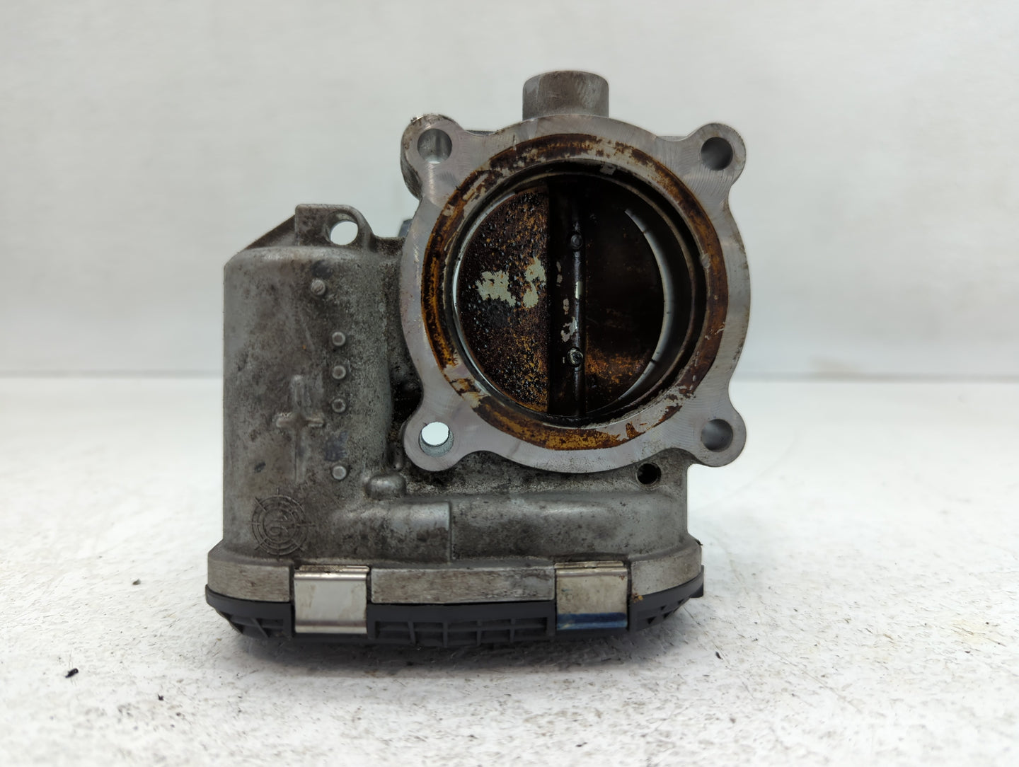 2014-2018 Ford Focus Throttle Body P/N:DS7E -9F991-BB Fits Fits 2014 2015 2016 2017 2018 2019 2020 2021 2022 OEM Used Auto P