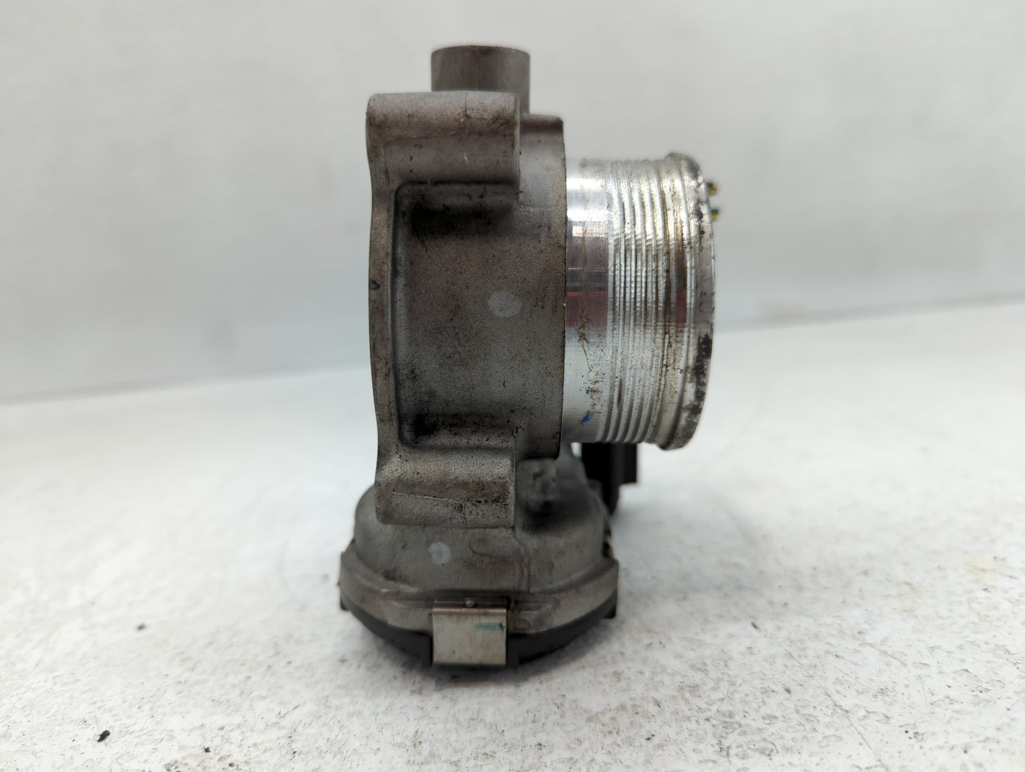 2014-2018 Ford Focus Throttle Body P/N:DS7E -9F991-BB Fits Fits 2014 2015 2016 2017 2018 2019 2020 2021 2022 OEM Used Auto P