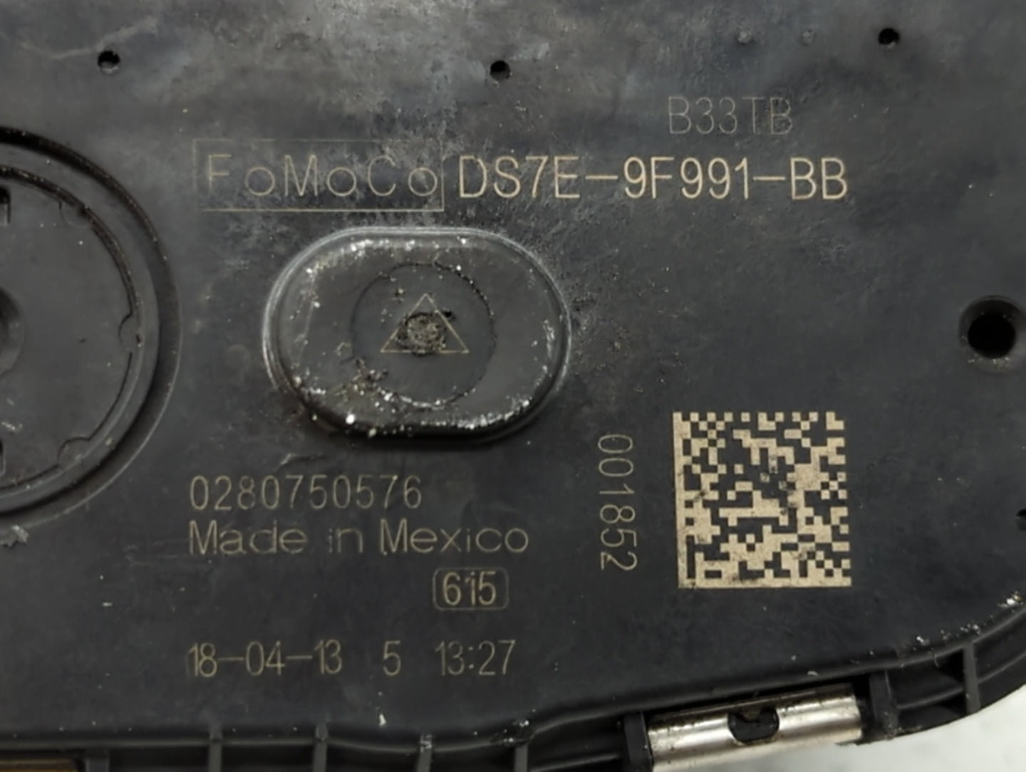 2014-2018 Ford Focus Throttle Body P/N:DS7E -9F991-BB Fits Fits 2014 2015 2016 2017 2018 2019 2020 2021 2022 OEM Used Auto P