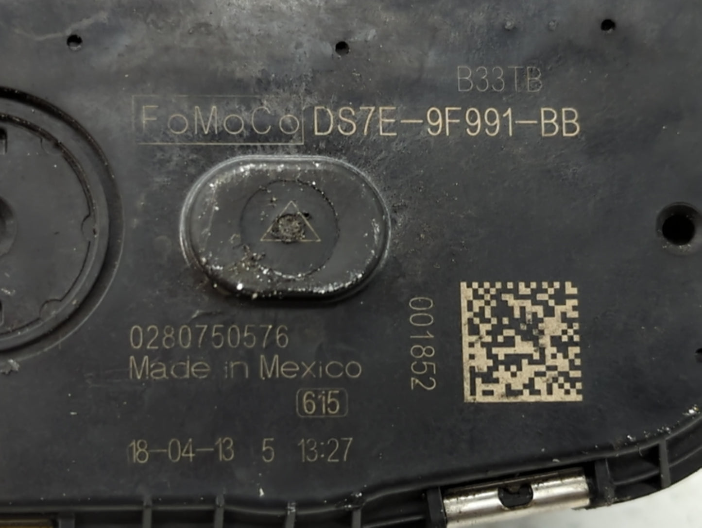 2014-2018 Ford Focus Throttle Body P/N:DS7E -9F991-BB Fits Fits 2014 2015 2016 2017 2018 2019 2020 2021 2022 OEM Used Auto P