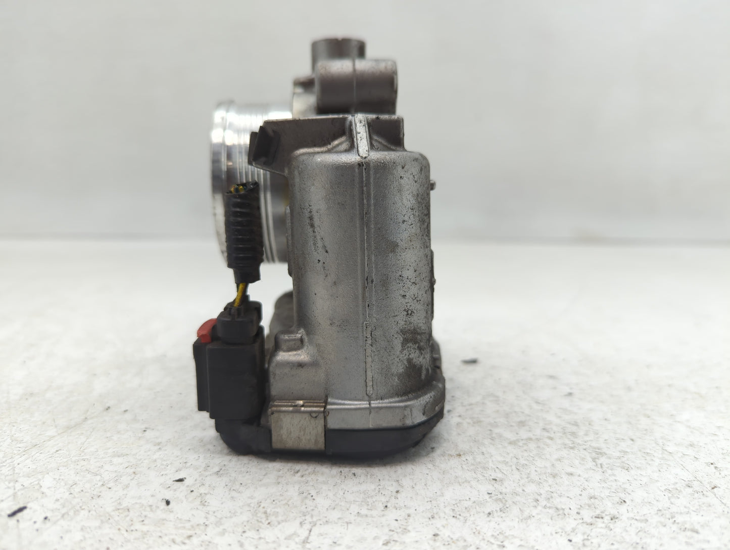 2014-2018 Ford Focus Throttle Body P/N:DS7E -9F991-BB Fits Fits 2014 2015 2016 2017 2018 2019 2020 2021 2022 OEM Used Auto P