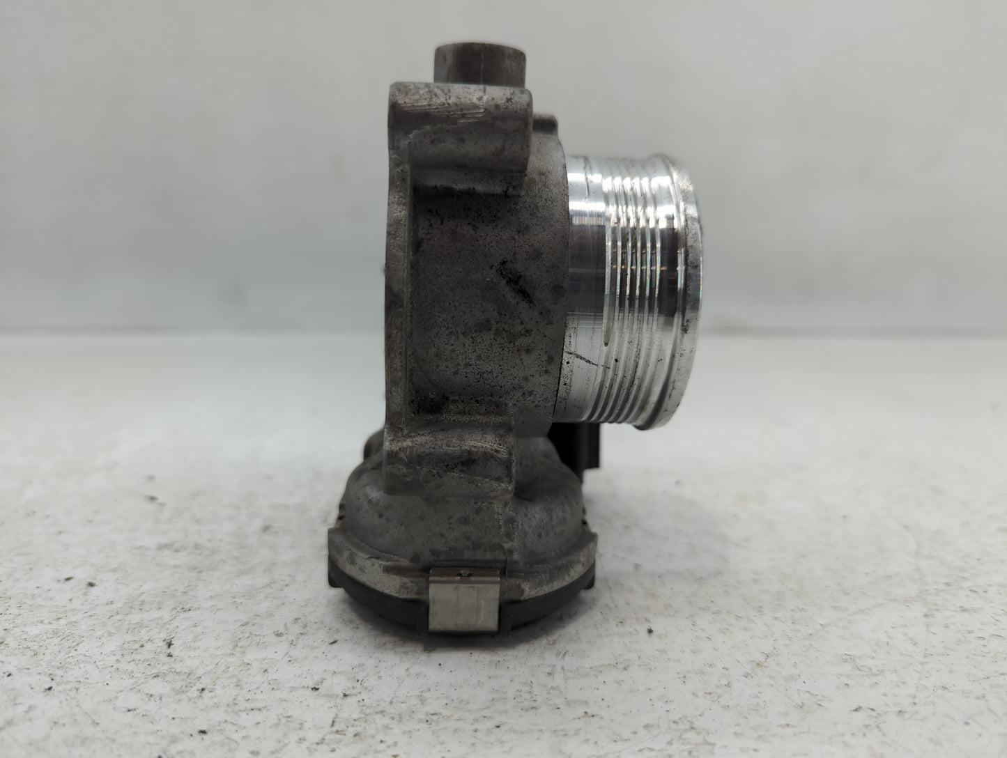 2014-2018 Ford Focus Throttle Body P/N:DS7E -9F991-BB Fits Fits 2014 2015 2016 2017 2018 2019 2020 2021 2022 OEM Used Auto P