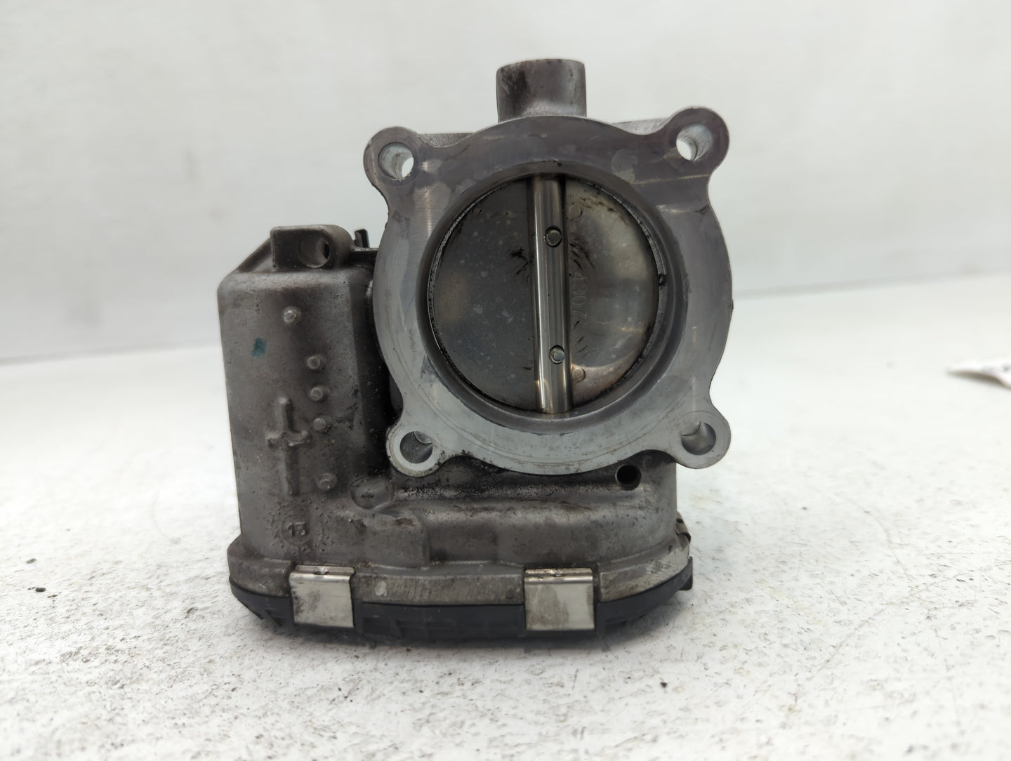 2014-2018 Ford Focus Throttle Body P/N:DS7E -9F991-BB Fits Fits 2014 2015 2016 2017 2018 2019 2020 2021 2022 OEM Used Auto P
