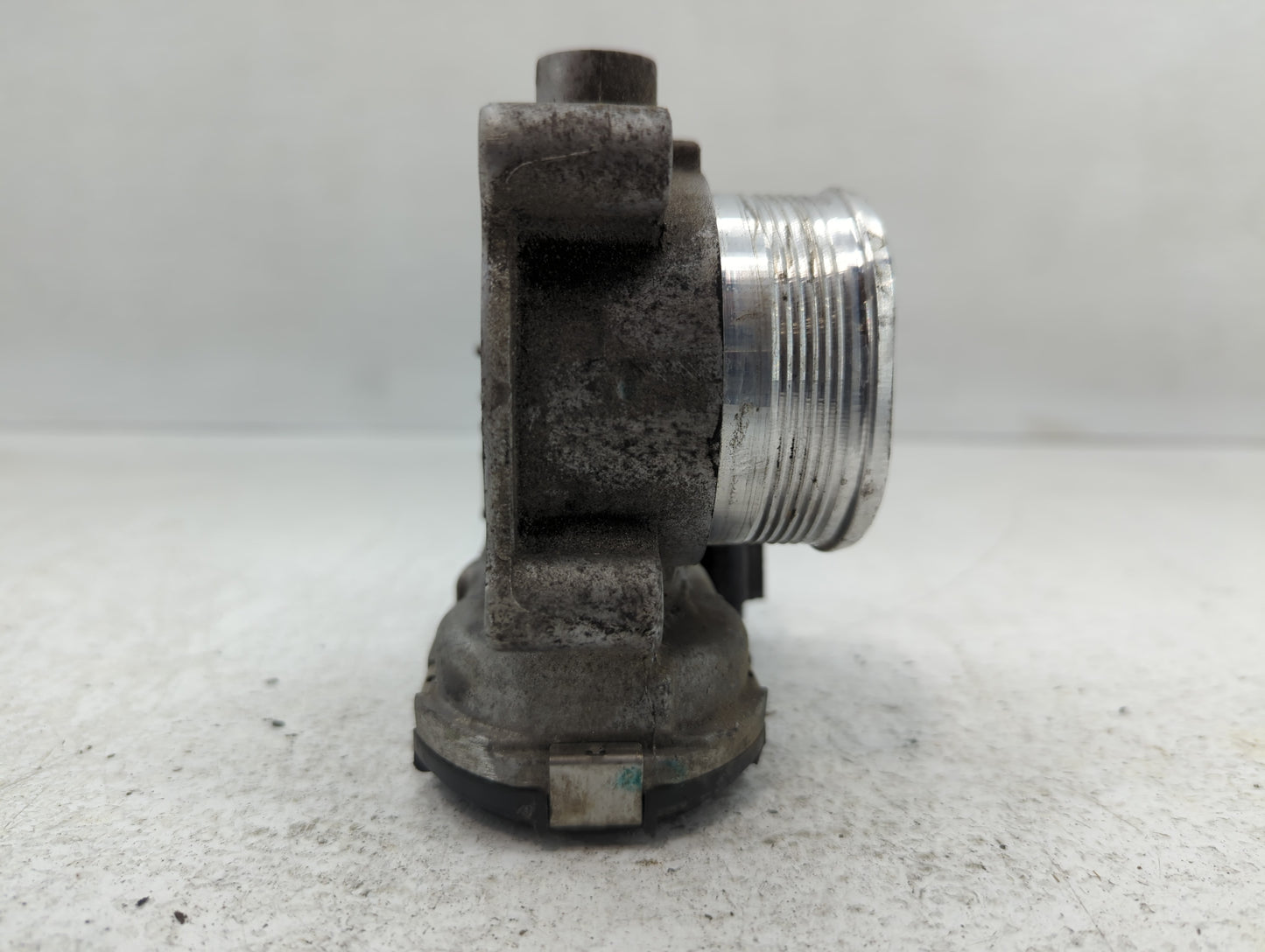 2014-2018 Ford Focus Throttle Body P/N:DS7E -9F991-BB Fits Fits 2014 2015 2016 2017 2018 2019 2020 2021 2022 OEM Used Auto P