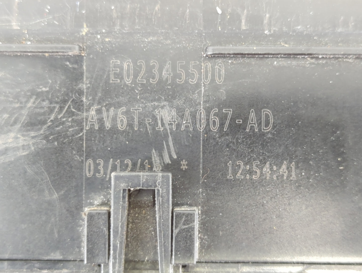 2015 Ford Focus Fusebox Fuse Box Panel Relay Module P/N:E02345500 AV6T-14A067-AD Fits OEM Used Auto Parts - Oemusedautoparts