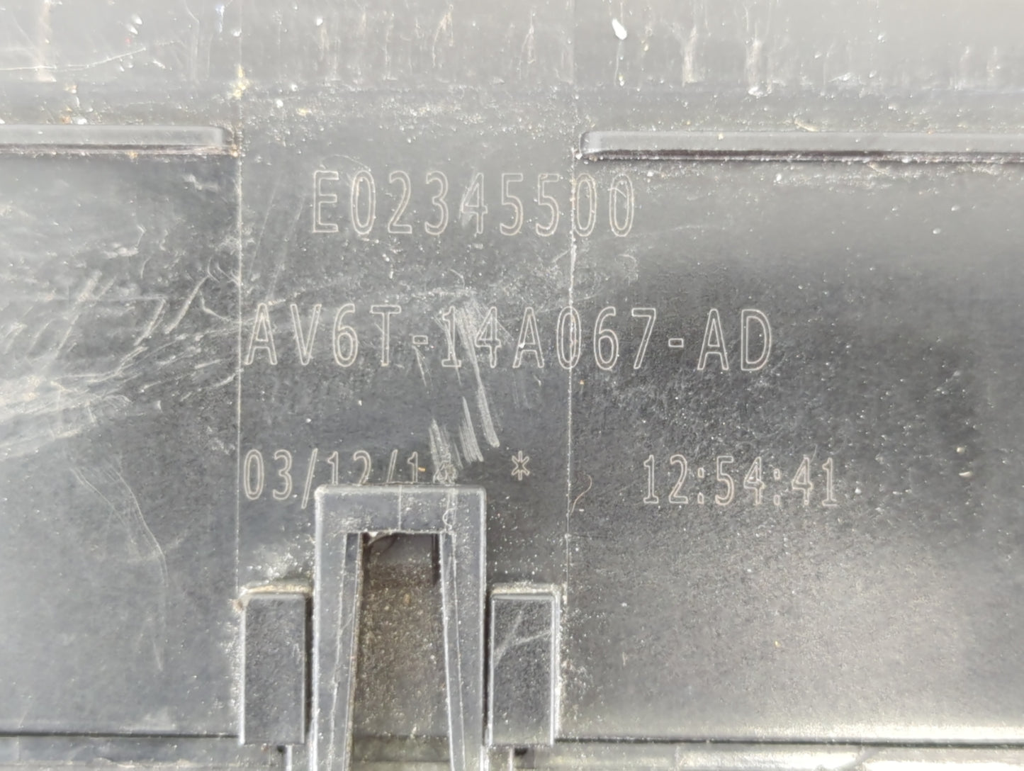 2015 Ford Focus Fusebox Fuse Box Panel Relay Module P/N:E02345500 AV6T-14A067-AD Fits OEM Used Auto Parts - Oemusedautoparts