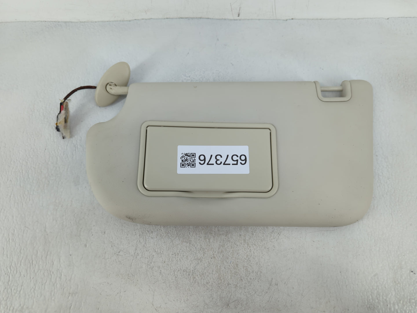 2013-2018 Ford Focus Sun Visor Shade Replacement Driver Left Mirror Fits Fits 2013 2014 2015 2016 2017 2018 OEM Used Auto Pa