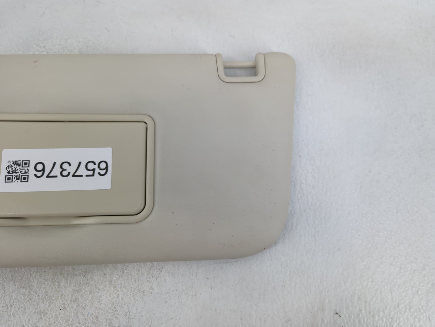 2013-2018 Ford Focus Sun Visor Shade Replacement Driver Left Mirror Fits Fits 2013 2014 2015 2016 2017 2018 OEM Used Auto Pa