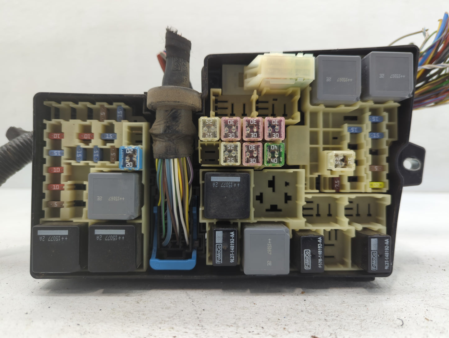 2015 Ford Focus Fusebox Fuse Box Panel Relay Module P/N:E02345500 AV6T-14A142-AB Fits OEM Used Auto Parts - Oemusedautoparts