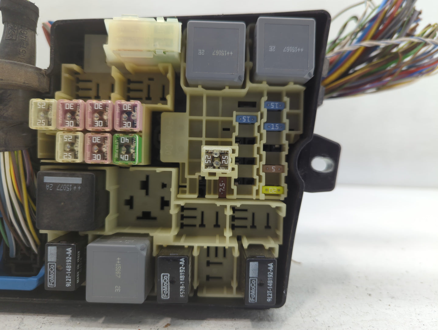 2015 Ford Focus Fusebox Fuse Box Panel Relay Module P/N:E02345500 AV6T-14A142-AB Fits OEM Used Auto Parts - Oemusedautoparts