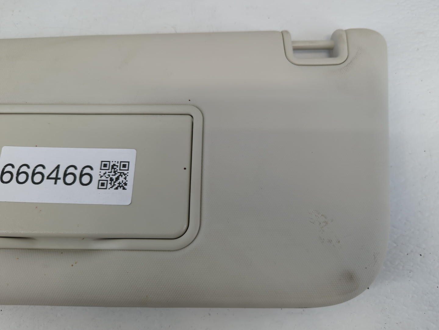 2013-2018 Ford Focus Sun Visor Shade Replacement Driver Left Mirror Fits Fits 2013 2014 2015 2016 2017 2018 OEM Used Auto Pa