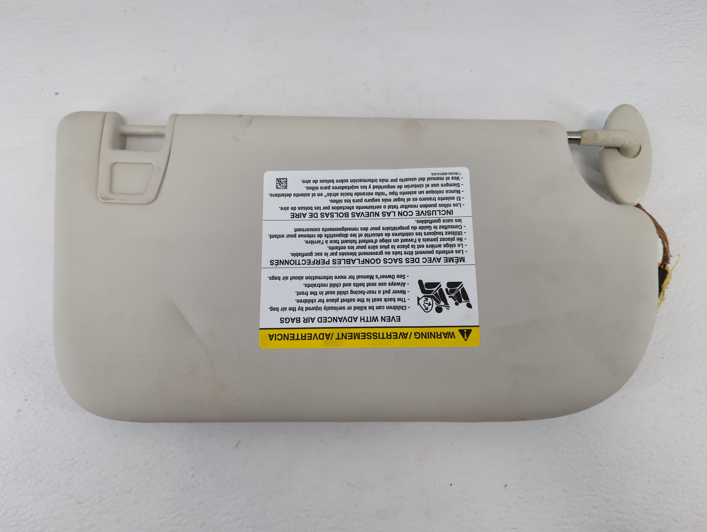 2013-2018 Ford Focus Sun Visor Shade Replacement Driver Left Mirror Fits Fits 2013 2014 2015 2016 2017 2018 OEM Used Auto Pa