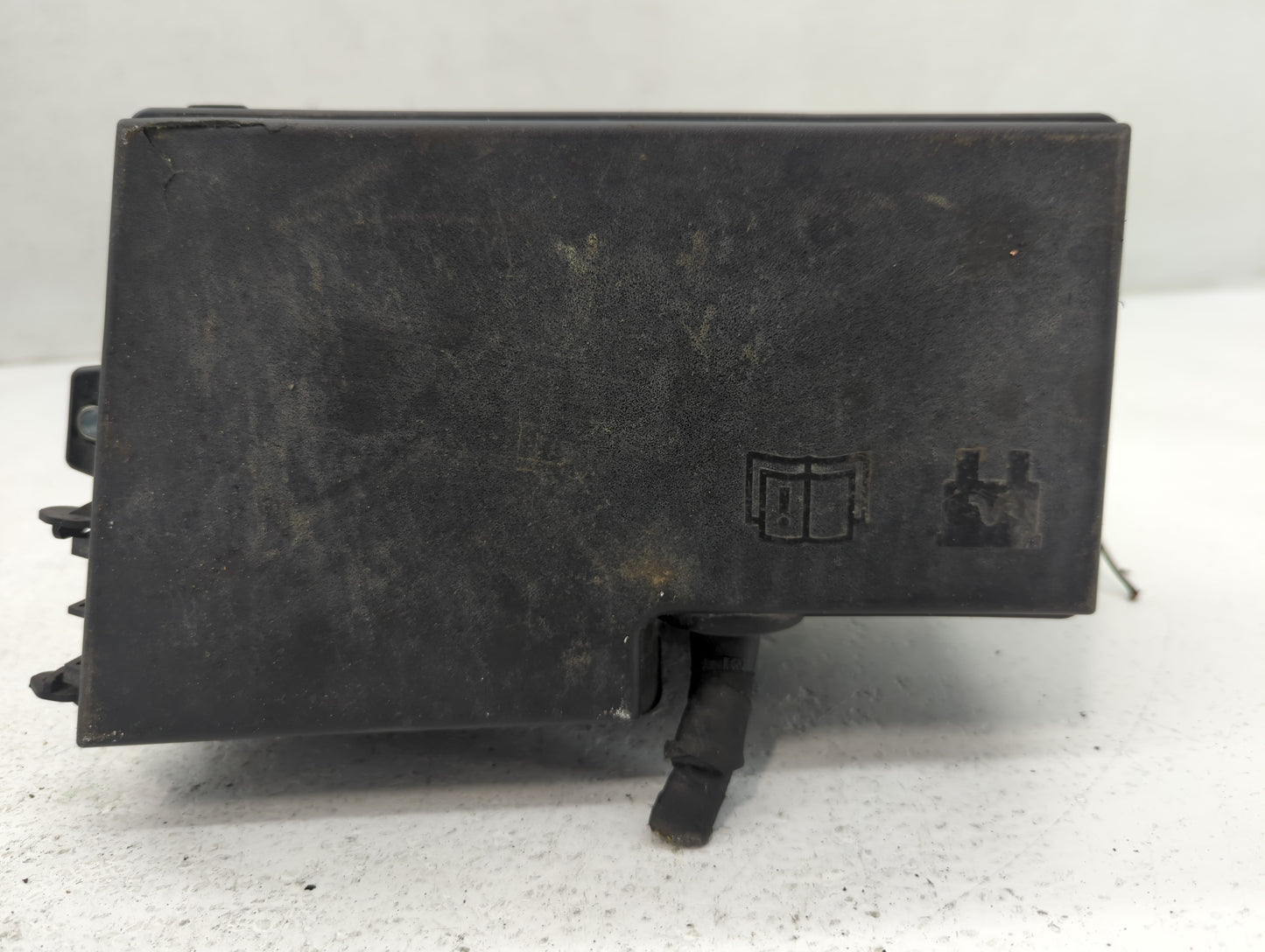 2015 Ford Focus Fusebox Fuse Box Panel Relay Module P/N:E00027328 AV6T-14A142-AB Fits OEM Used Auto Parts - Oemusedautoparts