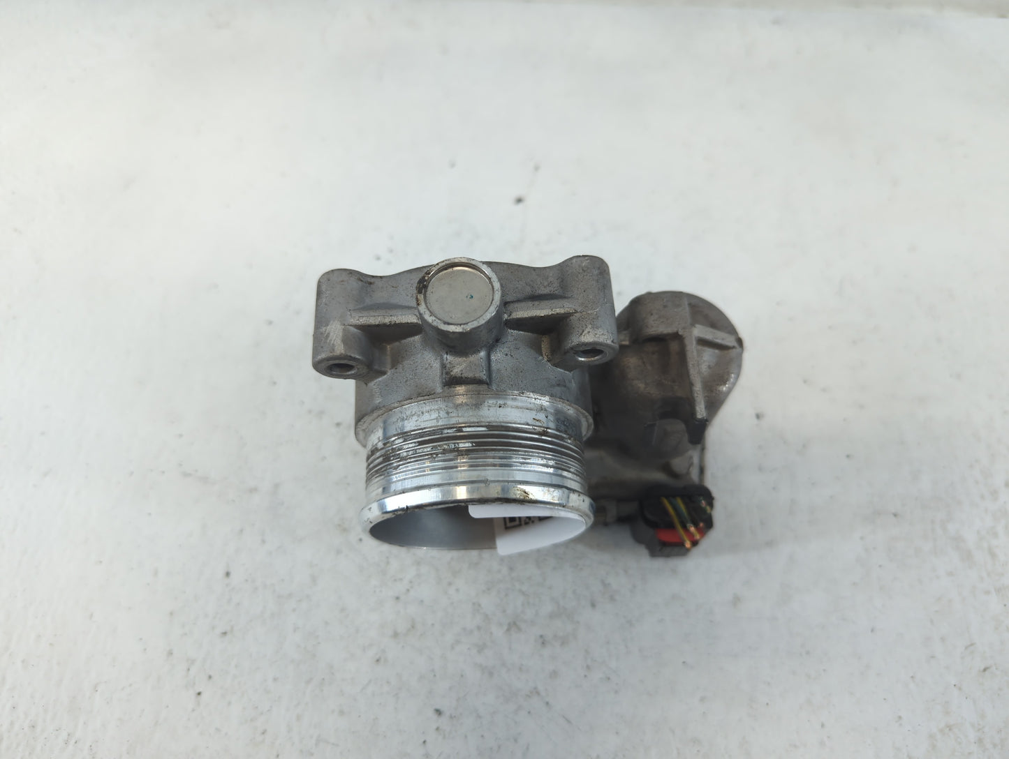 2014-2018 Ford Focus Throttle Body P/N:DS7E-9F991-BB Fits Fits 2014 2015 2016 2017 2018 2019 2020 2021 2022 OEM Used Auto Pa