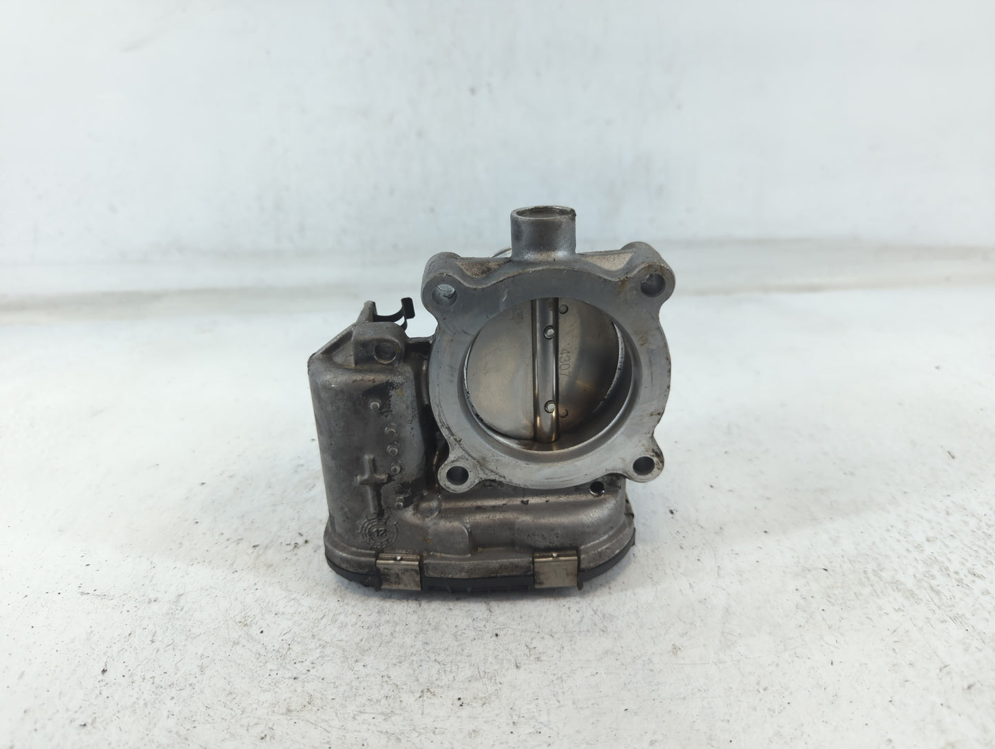 2014-2018 Ford Focus Throttle Body P/N:DS7E-9F991-BB Fits Fits 2014 2015 2016 2017 2018 2019 2020 2021 2022 OEM Used Auto Pa