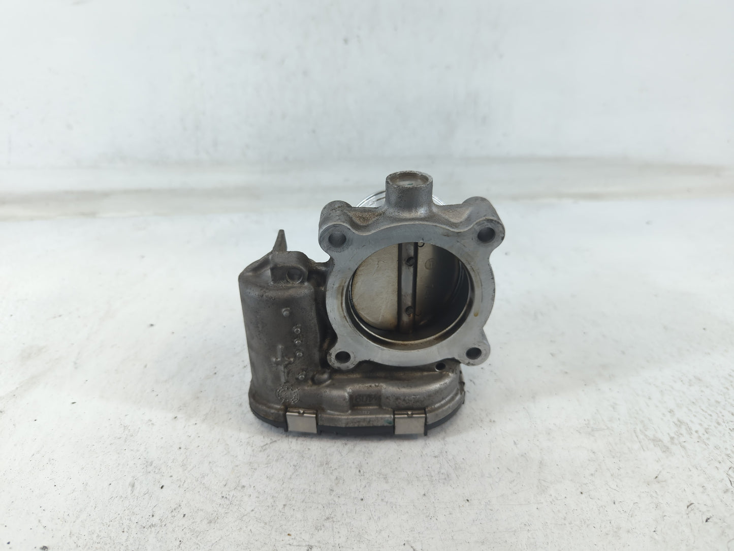 2014-2018 Ford Focus Throttle Body P/N:CF335 DS7E-9F991-BB Fits Fits 2014 2015 2016 2017 2018 2019 2020 2021 2022 OEM Used A