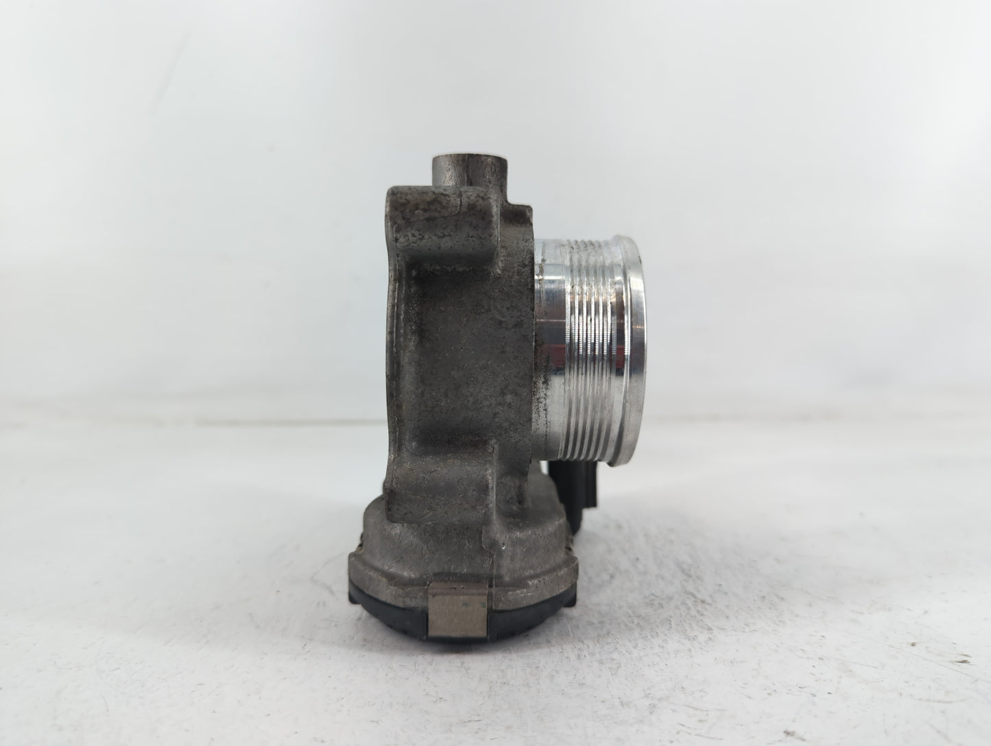 2014-2018 Ford Focus Throttle Body P/N:DS7E-9F991-BB Fits Fits 2014 2015 2016 2017 2018 2019 2020 2021 2022 OEM Used Auto Pa