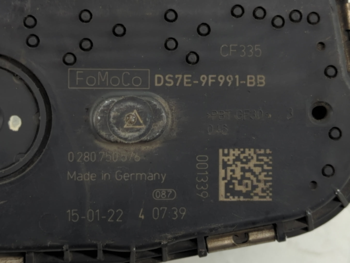 2014-2018 Ford Focus Throttle Body P/N:DS7E-9F991-BB Fits Fits 2014 2015 2016 2017 2018 2019 2020 2021 2022 OEM Used Auto Pa