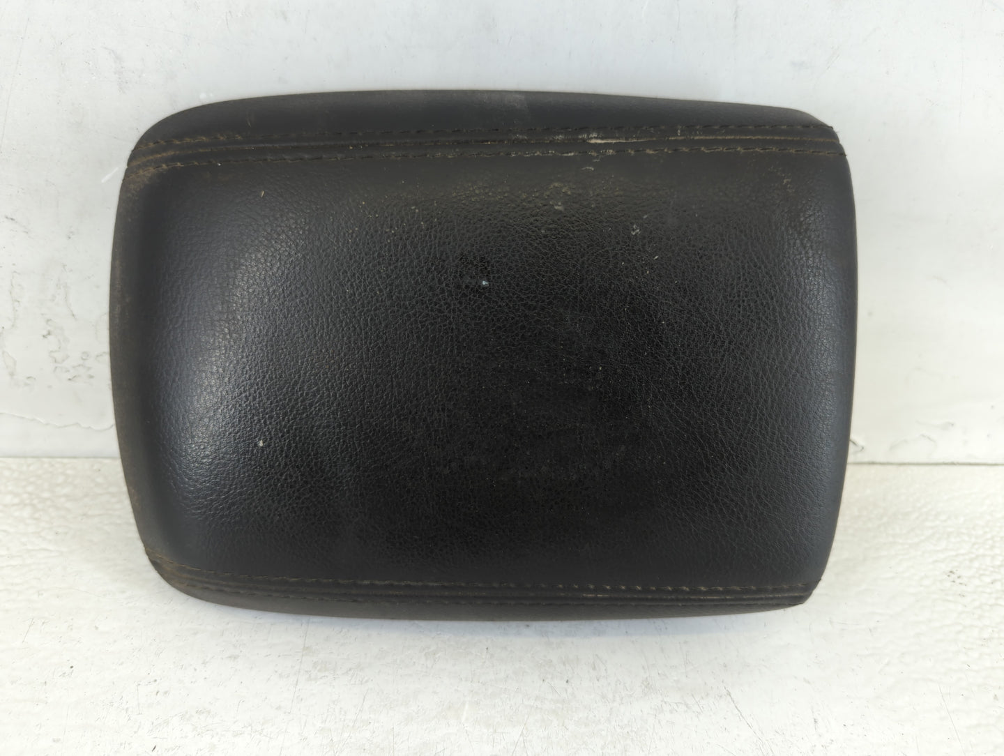 2015-2018 Ford Focus Center Console Armrest Cover Lid Black - Oemusedautoparts1.com