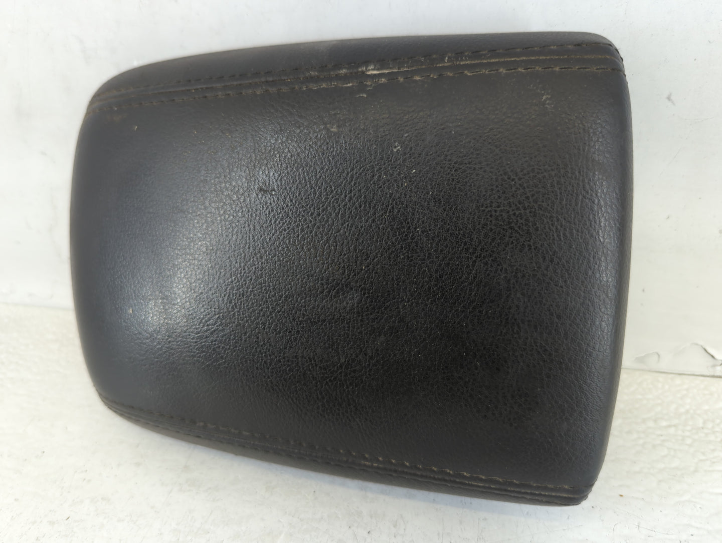 2015-2018 Ford Focus Center Console Armrest Cover Lid Black - Oemusedautoparts1.com