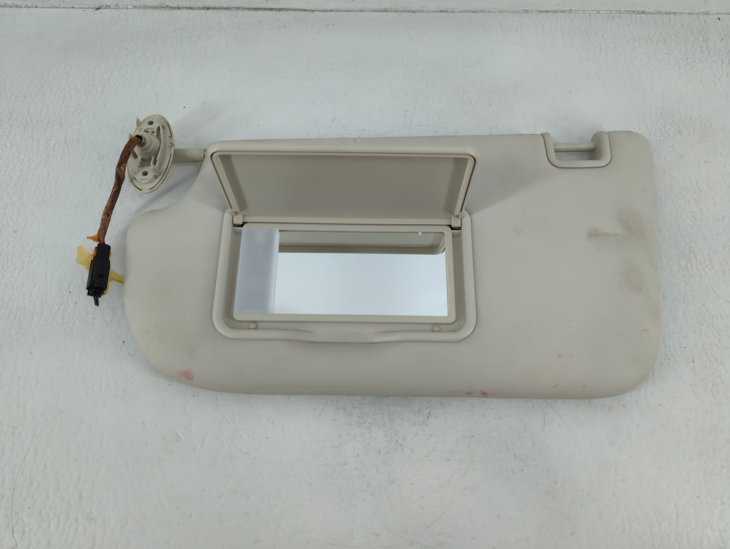2013-2018 Ford Focus Sun Visor Shade Replacement Driver Left Mirror Fits Fits 2013 2014 2015 2016 2017 2018 OEM Used Auto Pa