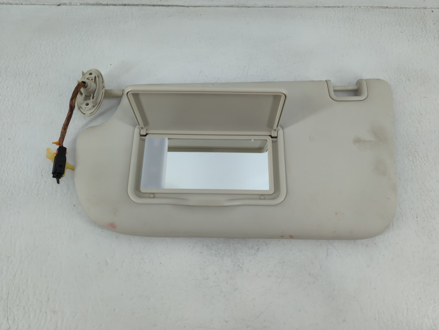 2013-2018 Ford Focus Sun Visor Shade Replacement Driver Left Mirror Fits Fits 2013 2014 2015 2016 2017 2018 OEM Used Auto Pa
