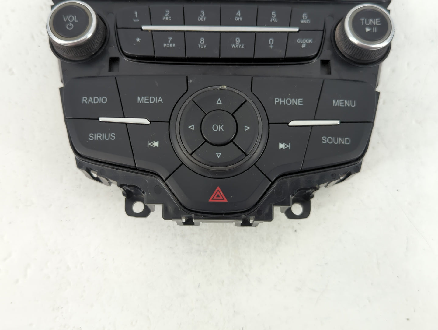 2015-2018 Ford Focus Radio AM FM Cd Player Receiver Replacement P/N:F1ET18K811KC Fits Fits 2015 2016 2017 2018 2019 OEM Used