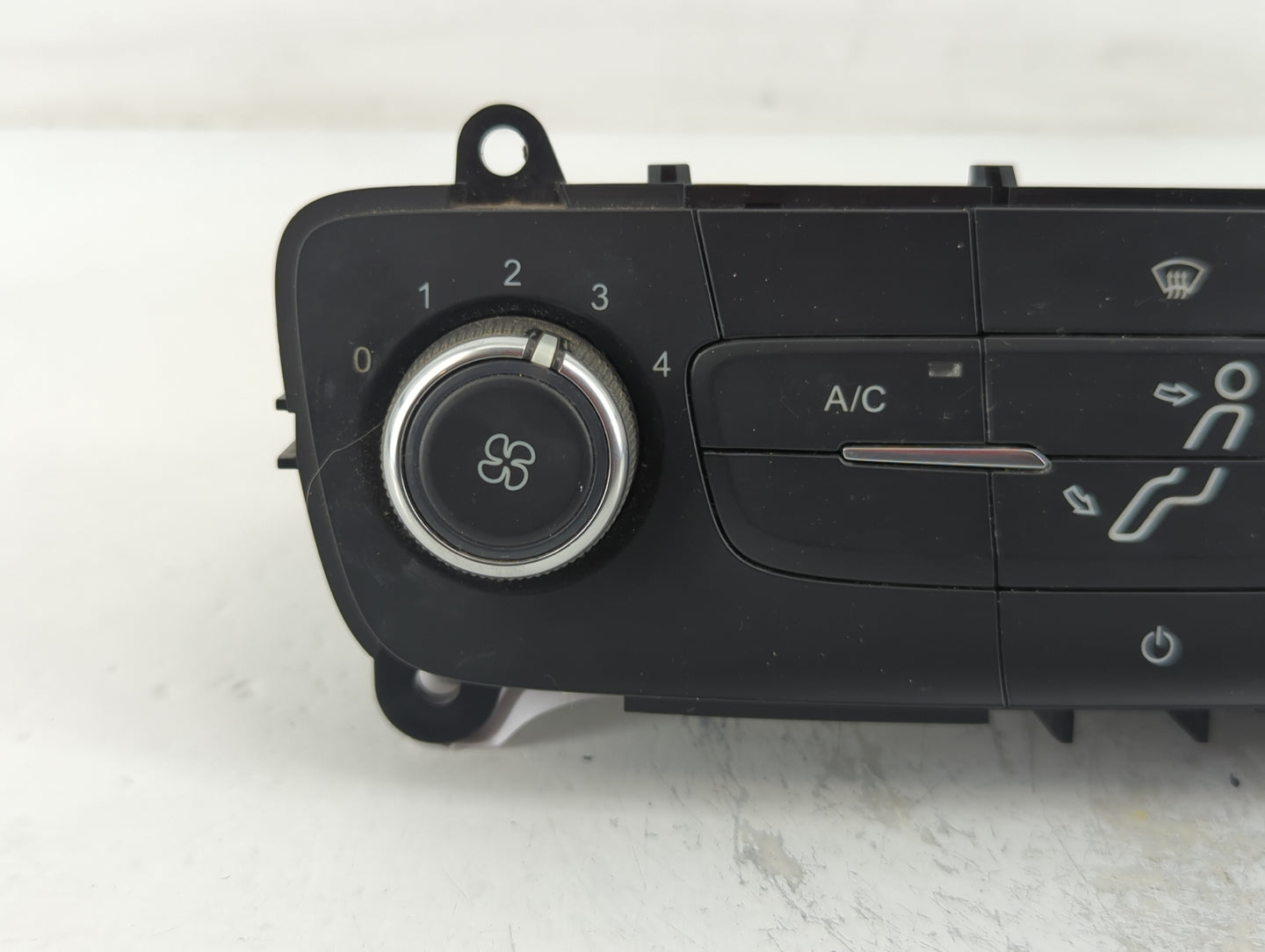 2015-2018 Ford Focus Climate Control Module Temperature AC/Heater Replacement P/N:F1ET-19980-JF Fits Fits 2015 2016 2017 201